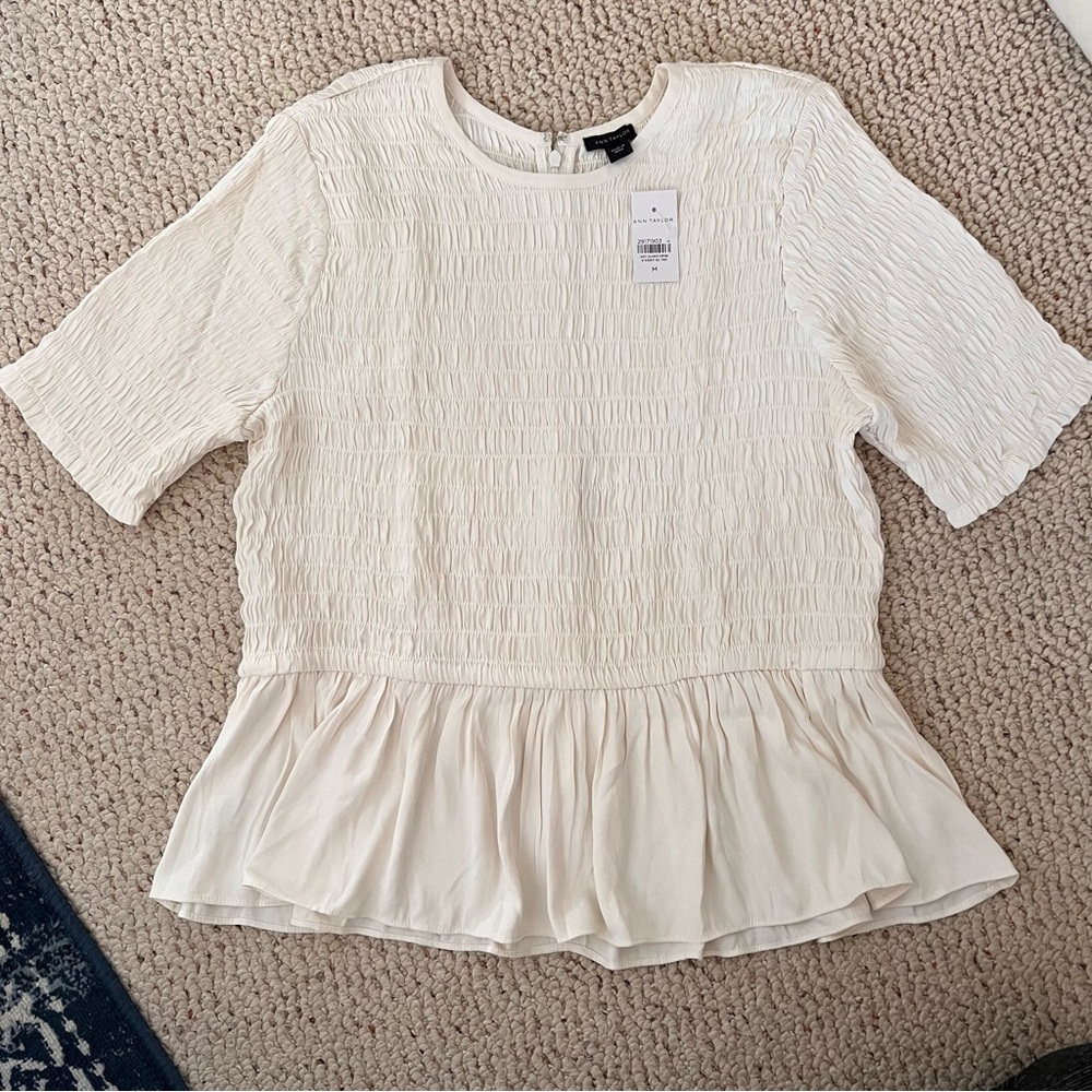 Ann Taylor Smocked Peplum Top - M - Picture 3 of 6